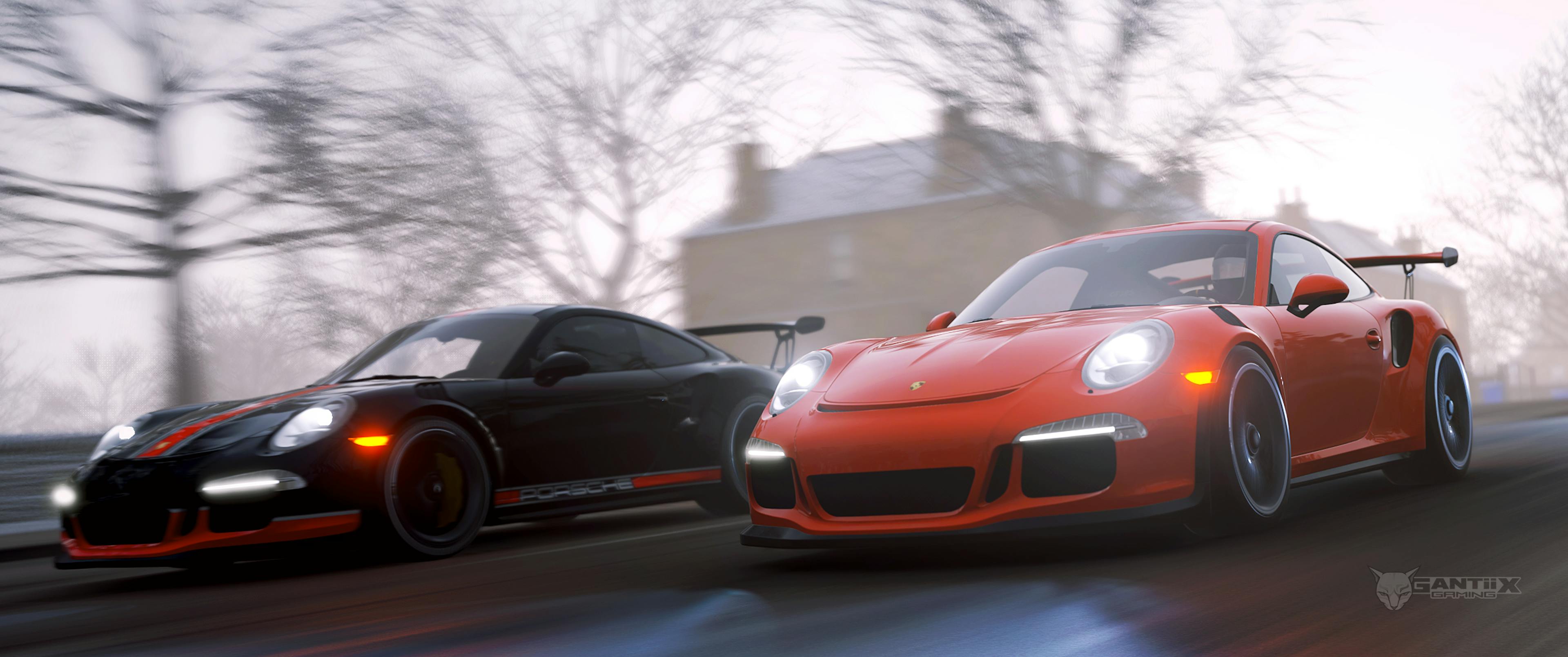 Two Porsche 911 GT3 RS 2016 racing