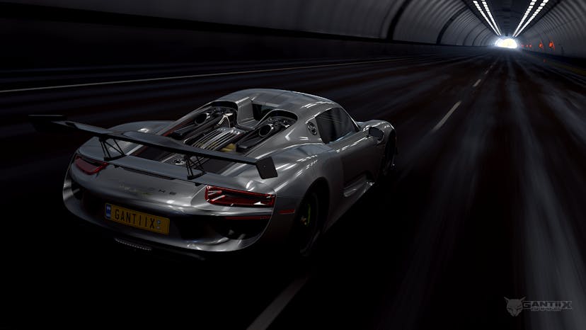 Porsche 918 Spyder in tunnel rear