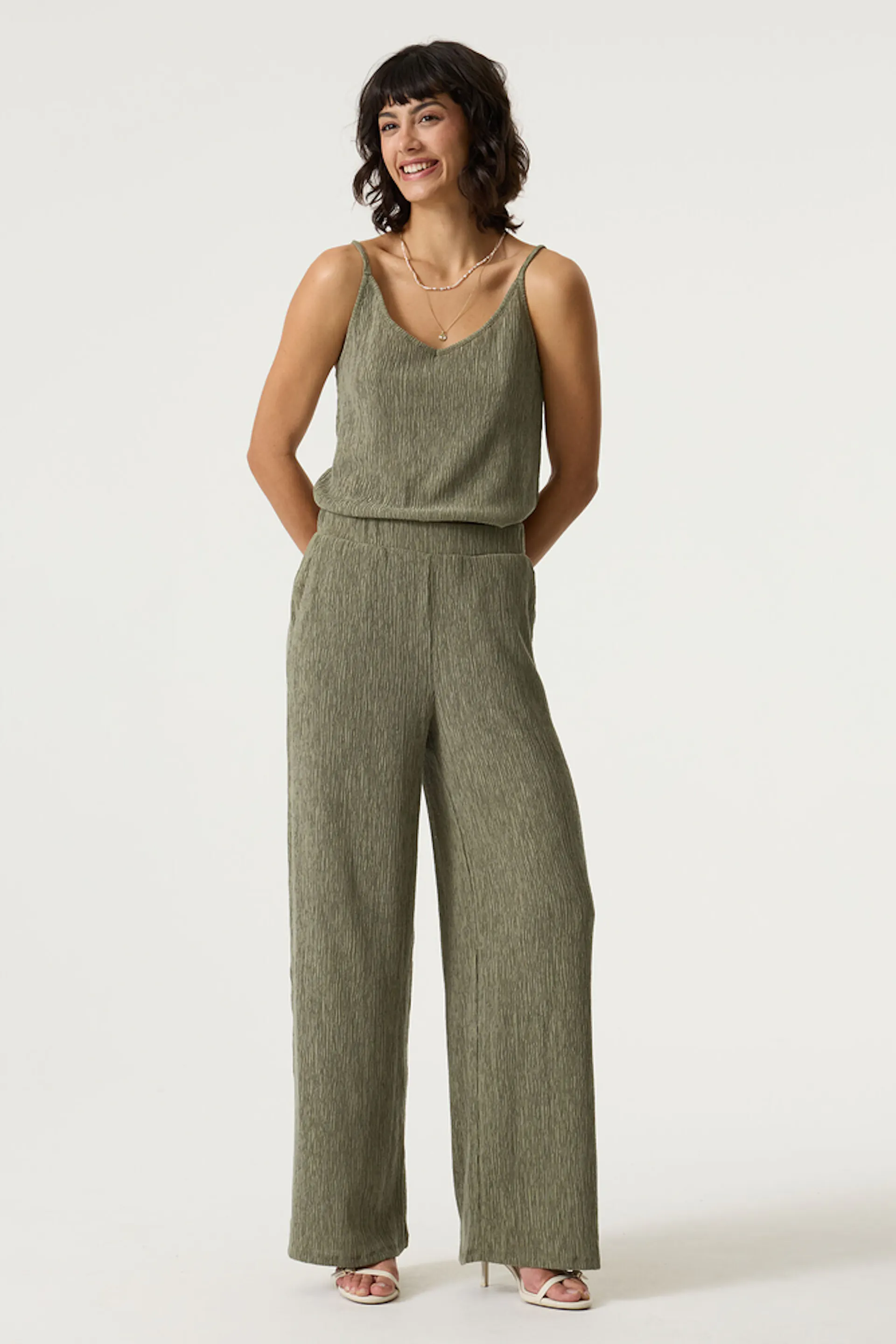 Olivengrüne Hose