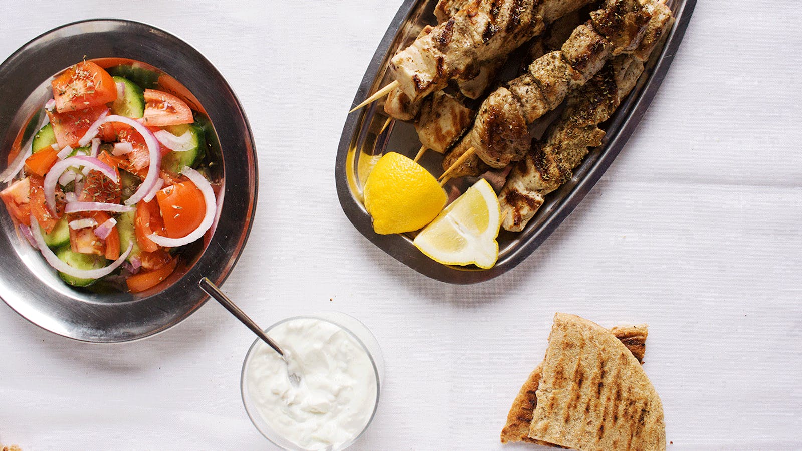 Souvlaki, the Greek traditional recipe