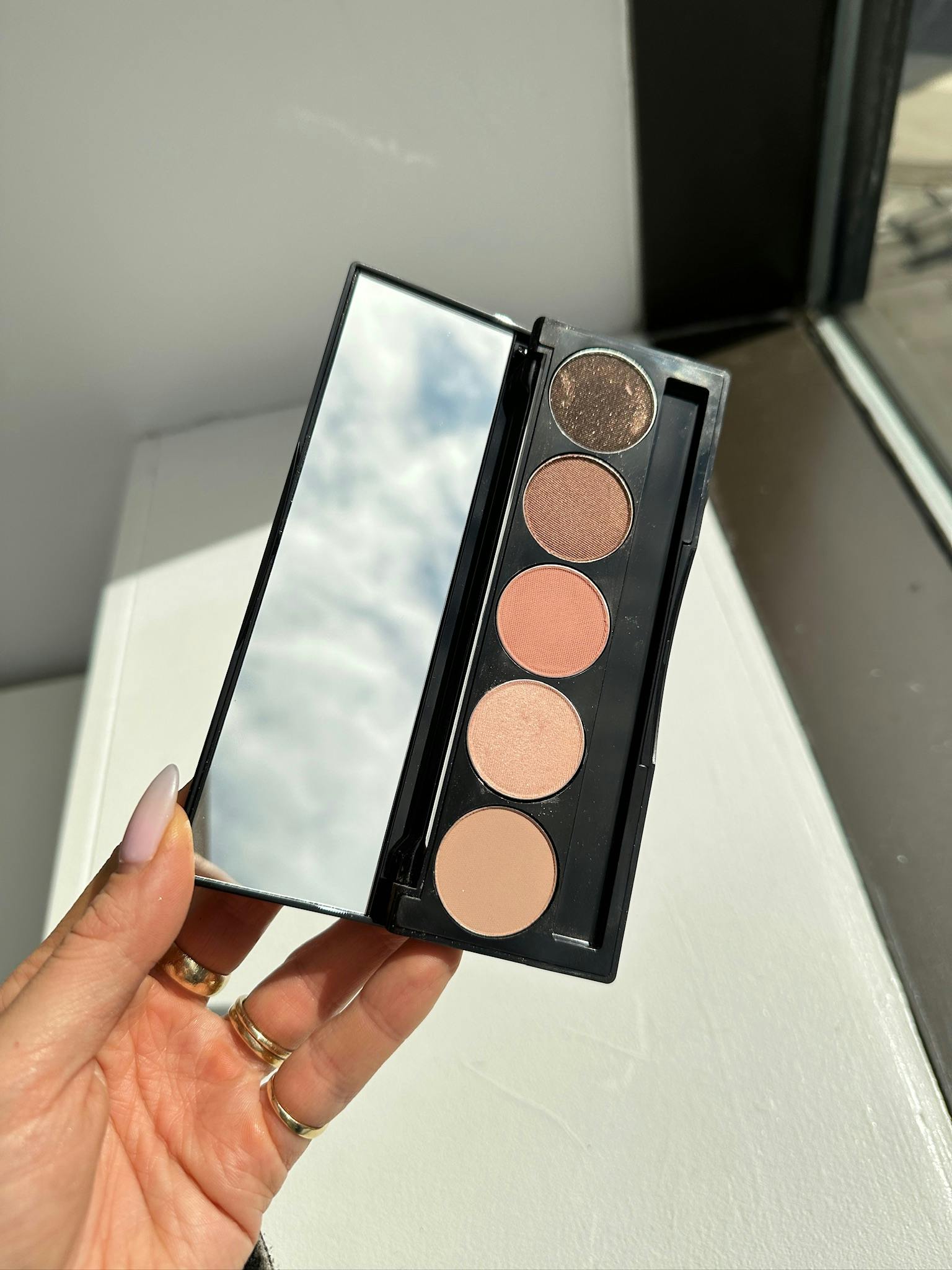 Gee Beauty - Soft Signature Eyes Palette | Gee Beauty