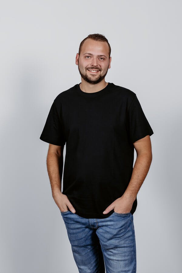 Nikola Stojanov