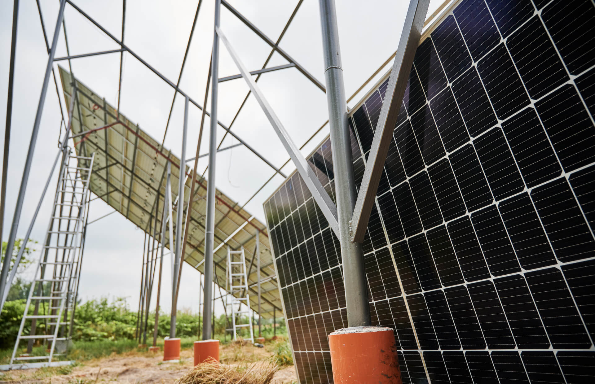 Solaranlage inklusive zugehöriges Backsheet