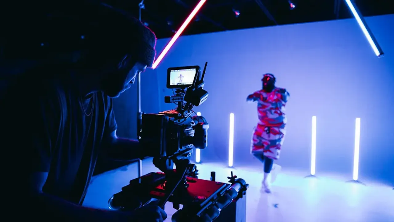 How to Shoot a Music Video on a Shoestring Budget: Creative Approaches with Genery