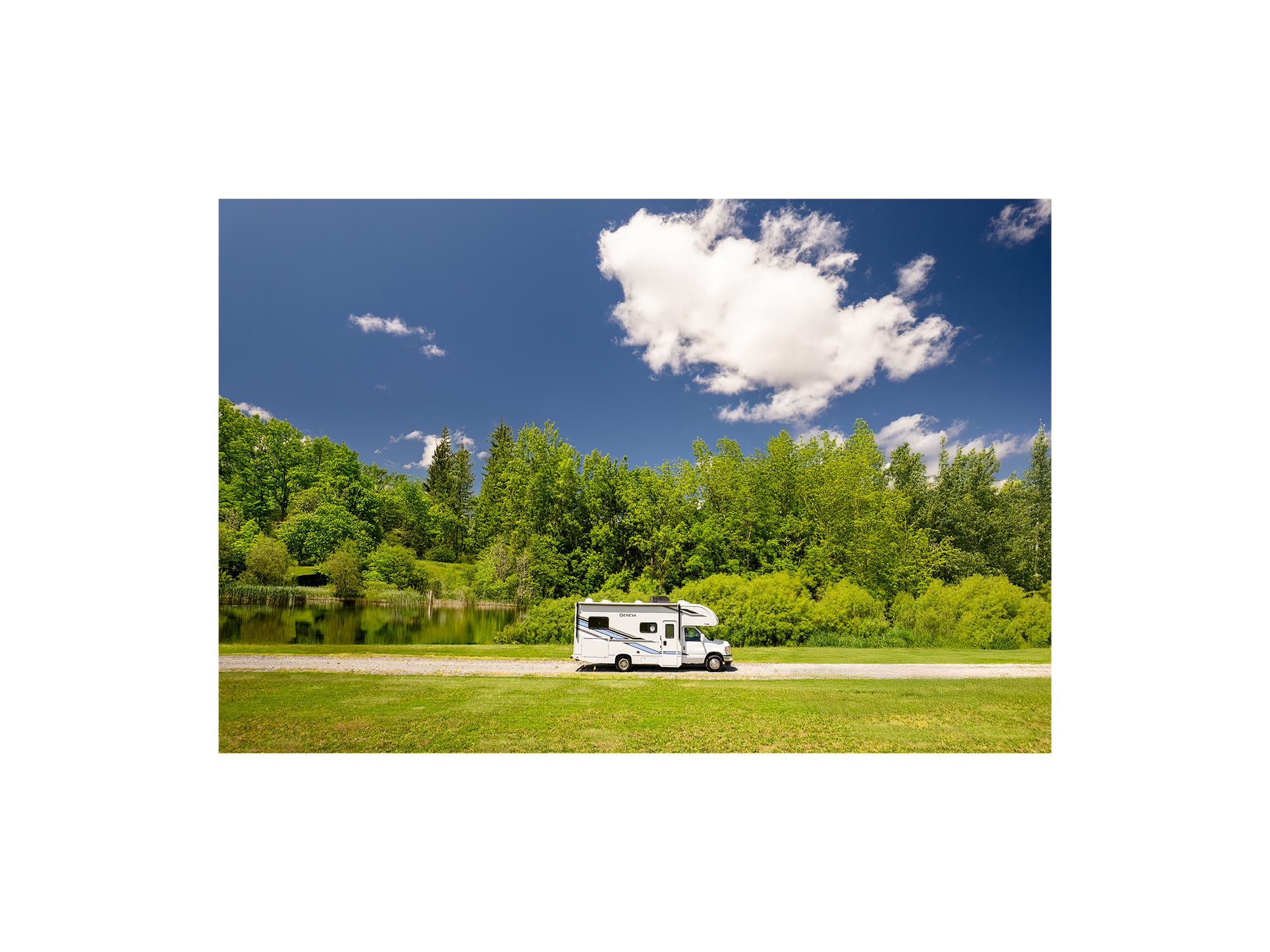 2026 Geneva 21VT Exterior Graphics