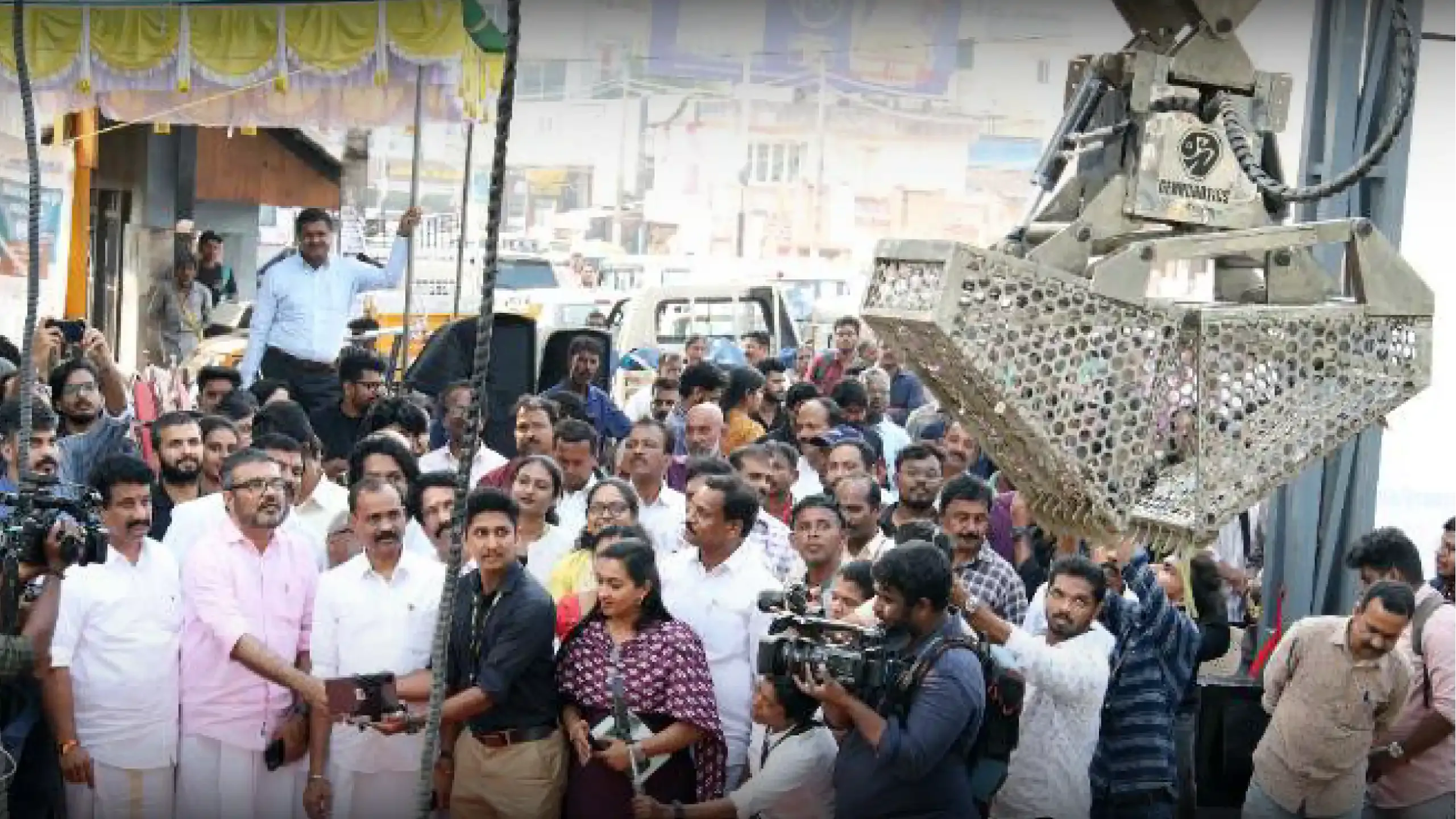 എഐ കനാൽ ക്ലീനിംഗ് റോബോട്ടിക് സംവിധാനം ഉദ്ഘാടനം ചെയ്തു