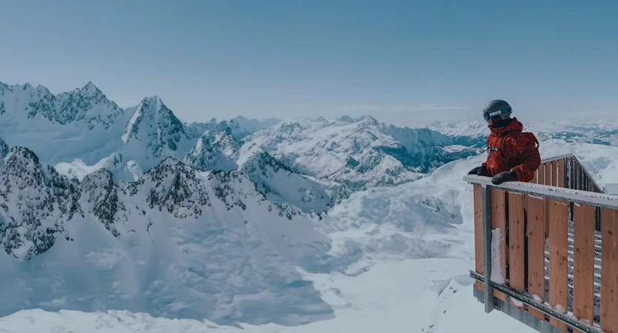 Default description for the image