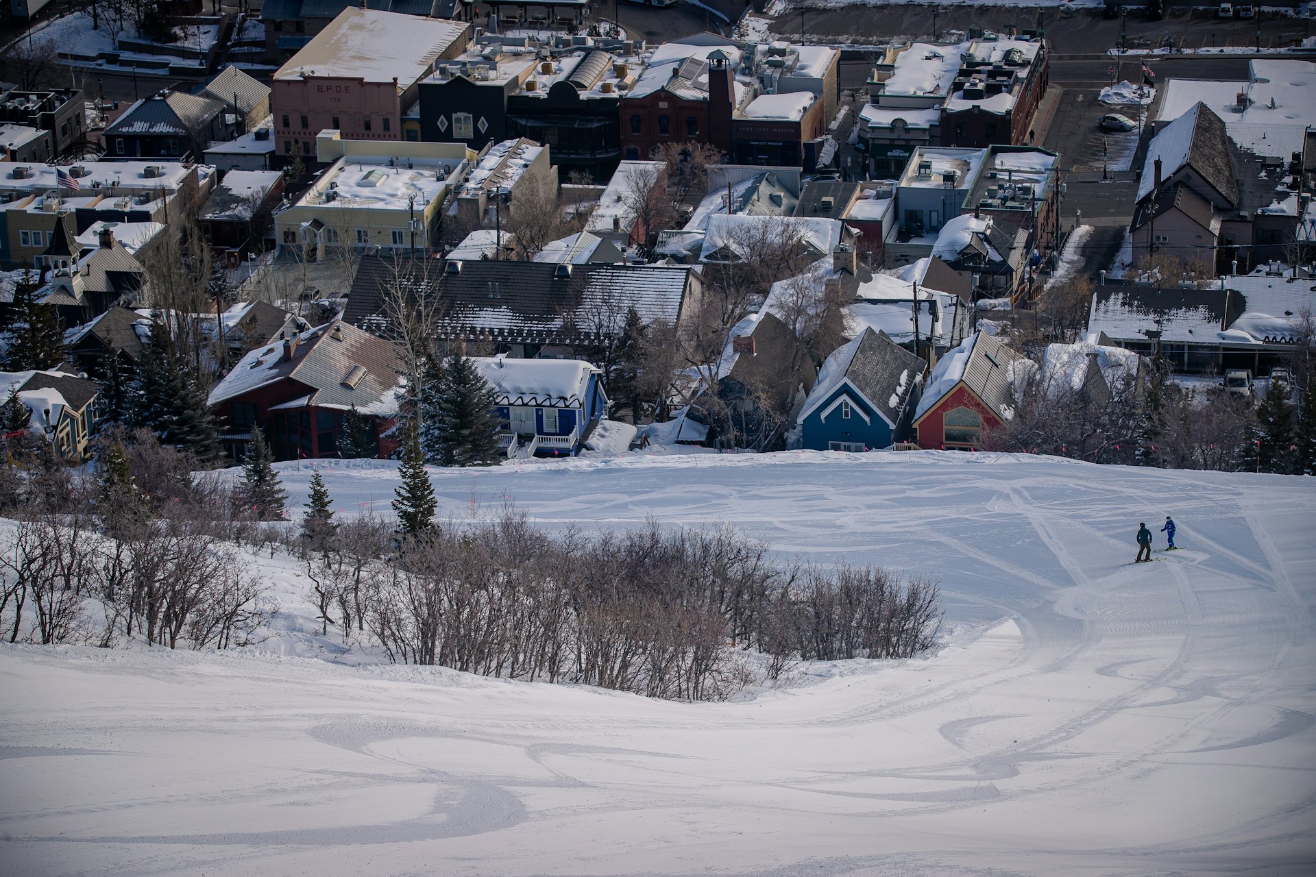 Default description for the image