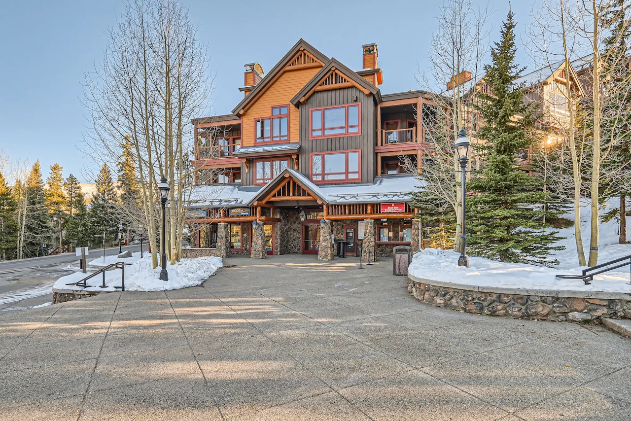 Default description for the image