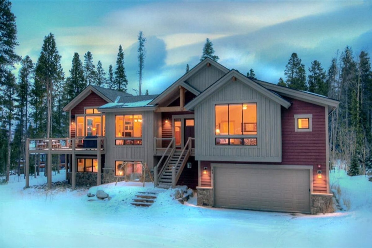 Default description for the image