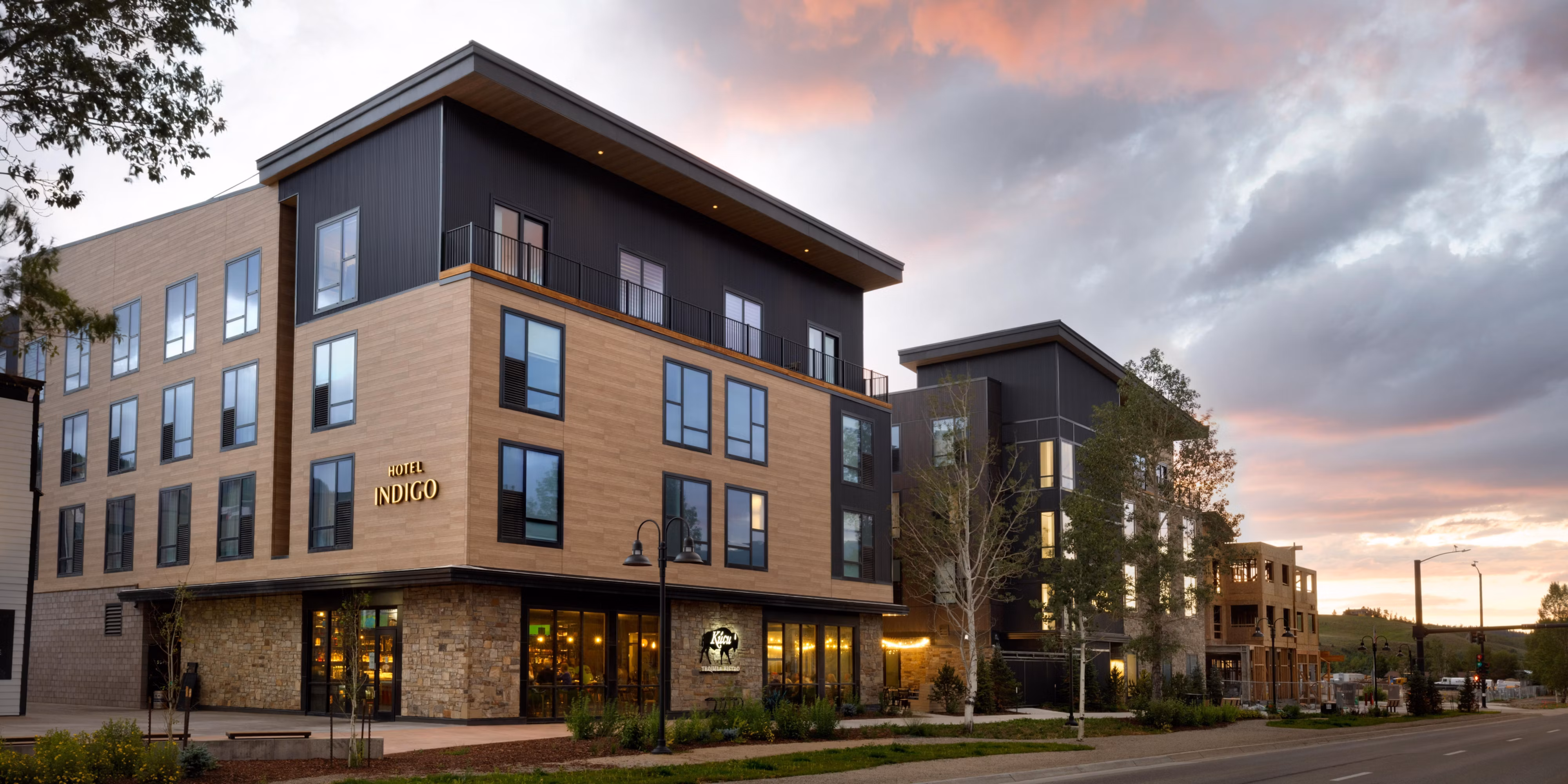 Default description for the image