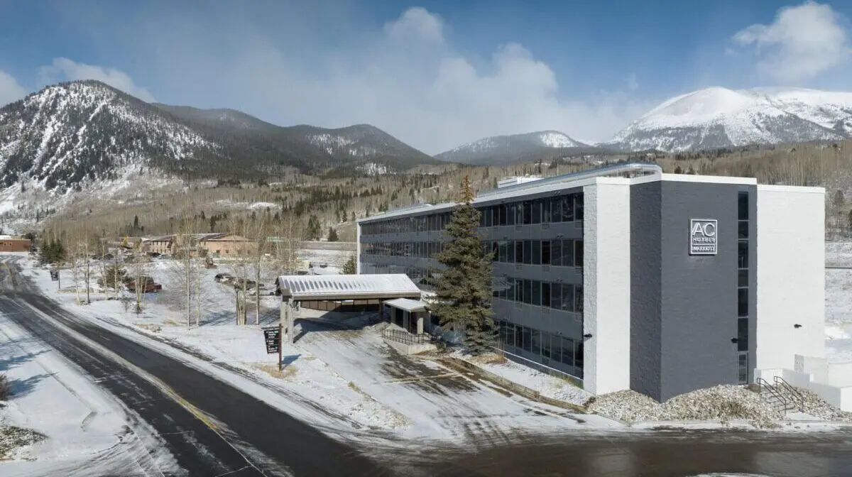 Default description for the image