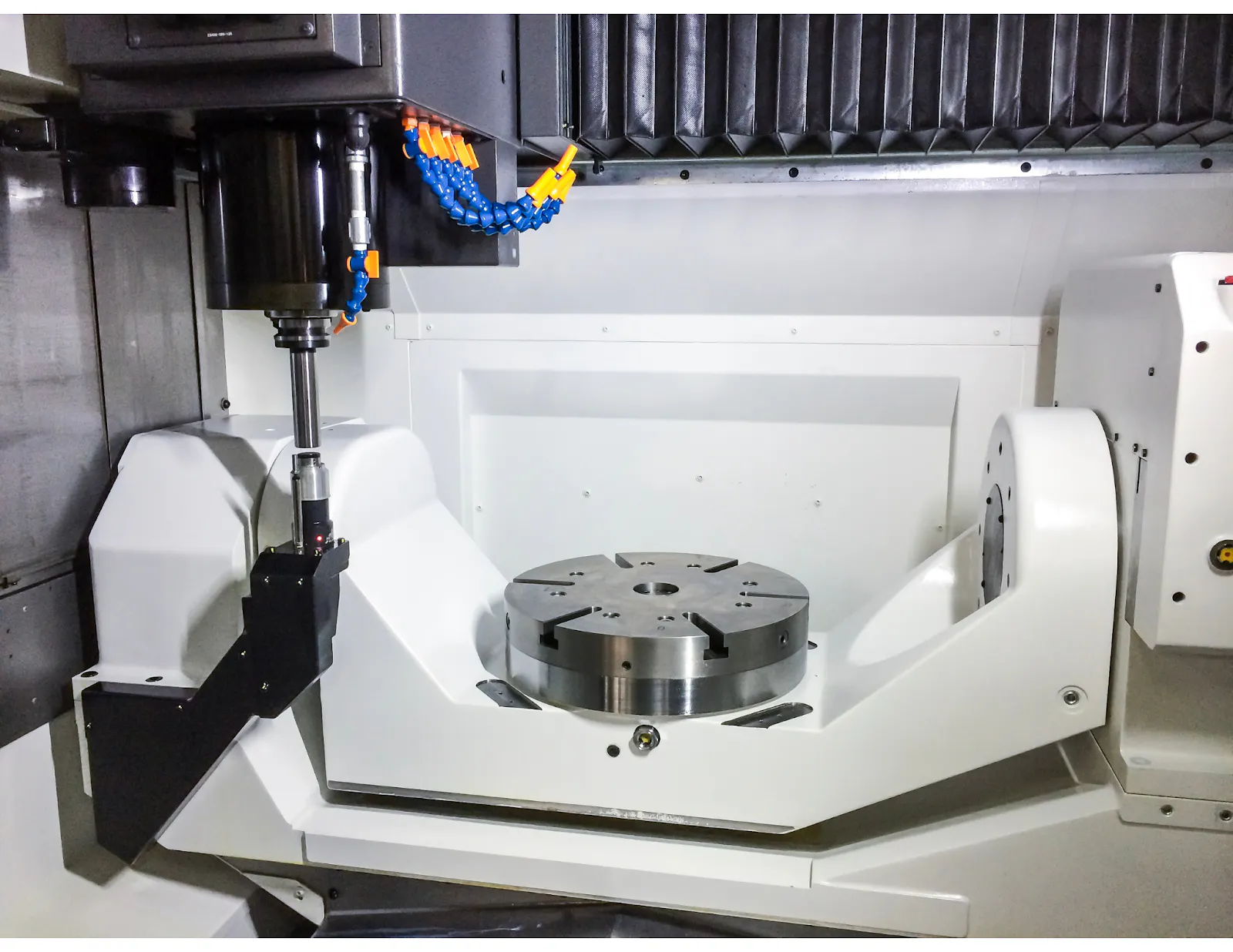  5 axis CNC machining