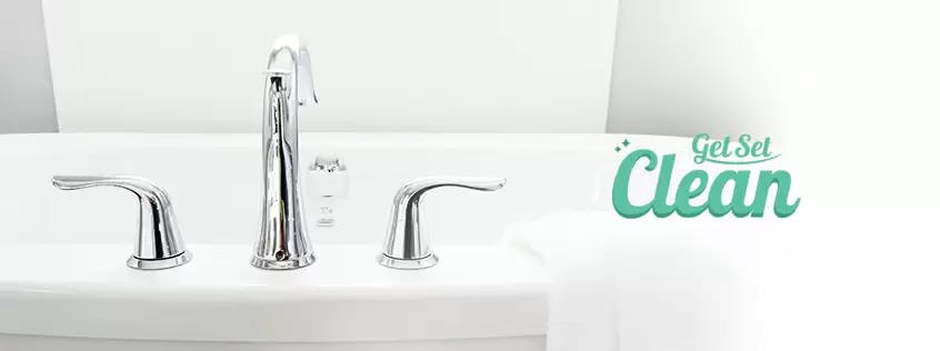 The Easy & Natural Way To Make Soap Scum Go Away From Your Bathroom