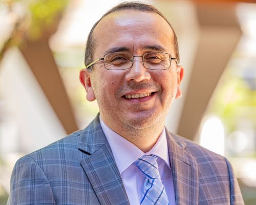 Dr. Omar Gutierrez