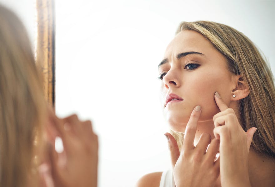 boutons visage que faire giphar