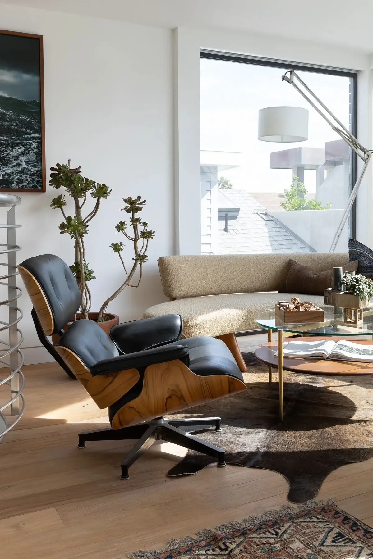 Discover - Behind Design Icons - Eames Lounge Chair - Glassette