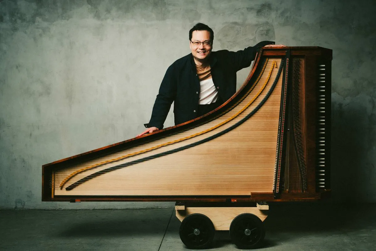 Portrait of performer Mike Lee with a fortepiano