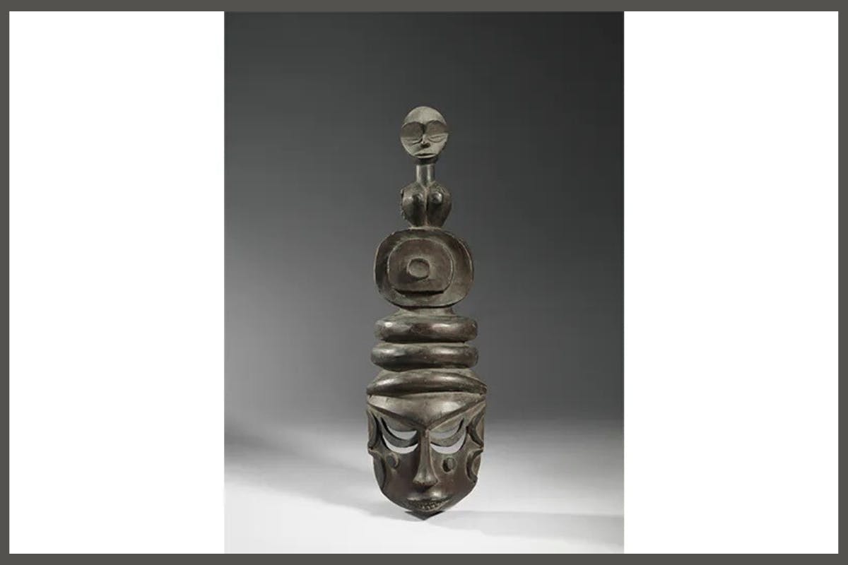 Image of an African mask