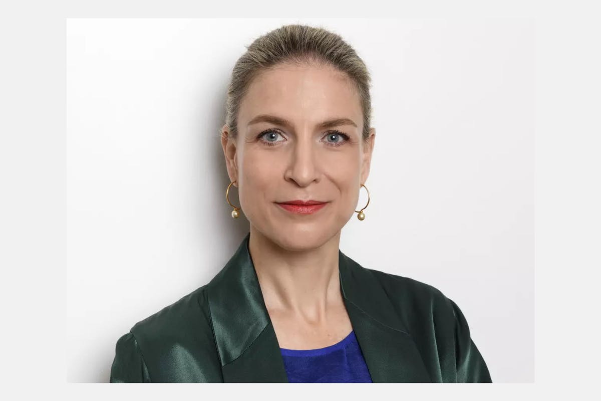 Head shot of Zoe Ryan