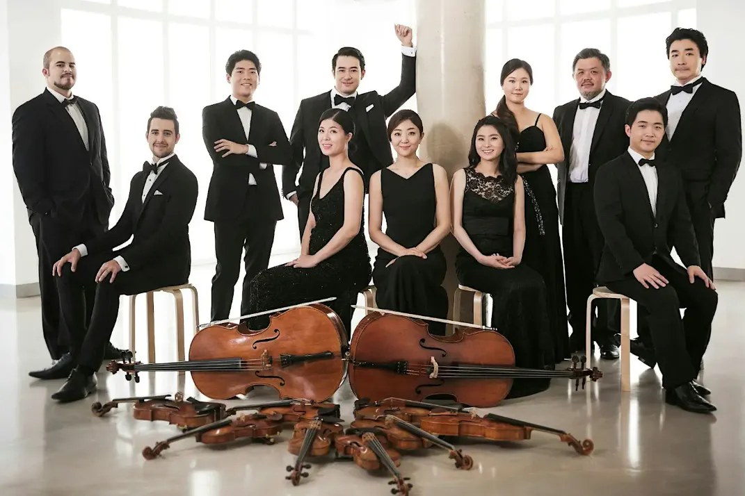 Members of Sejong Soloists pose for a group photo. 