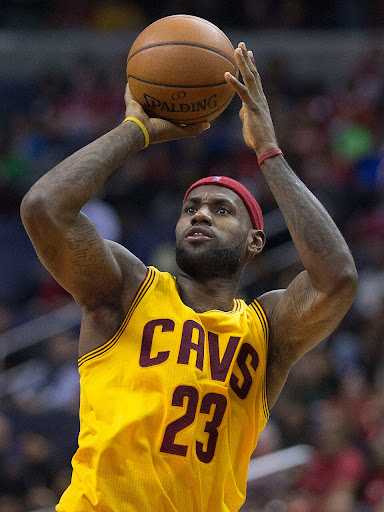 Lebron James making a shot
