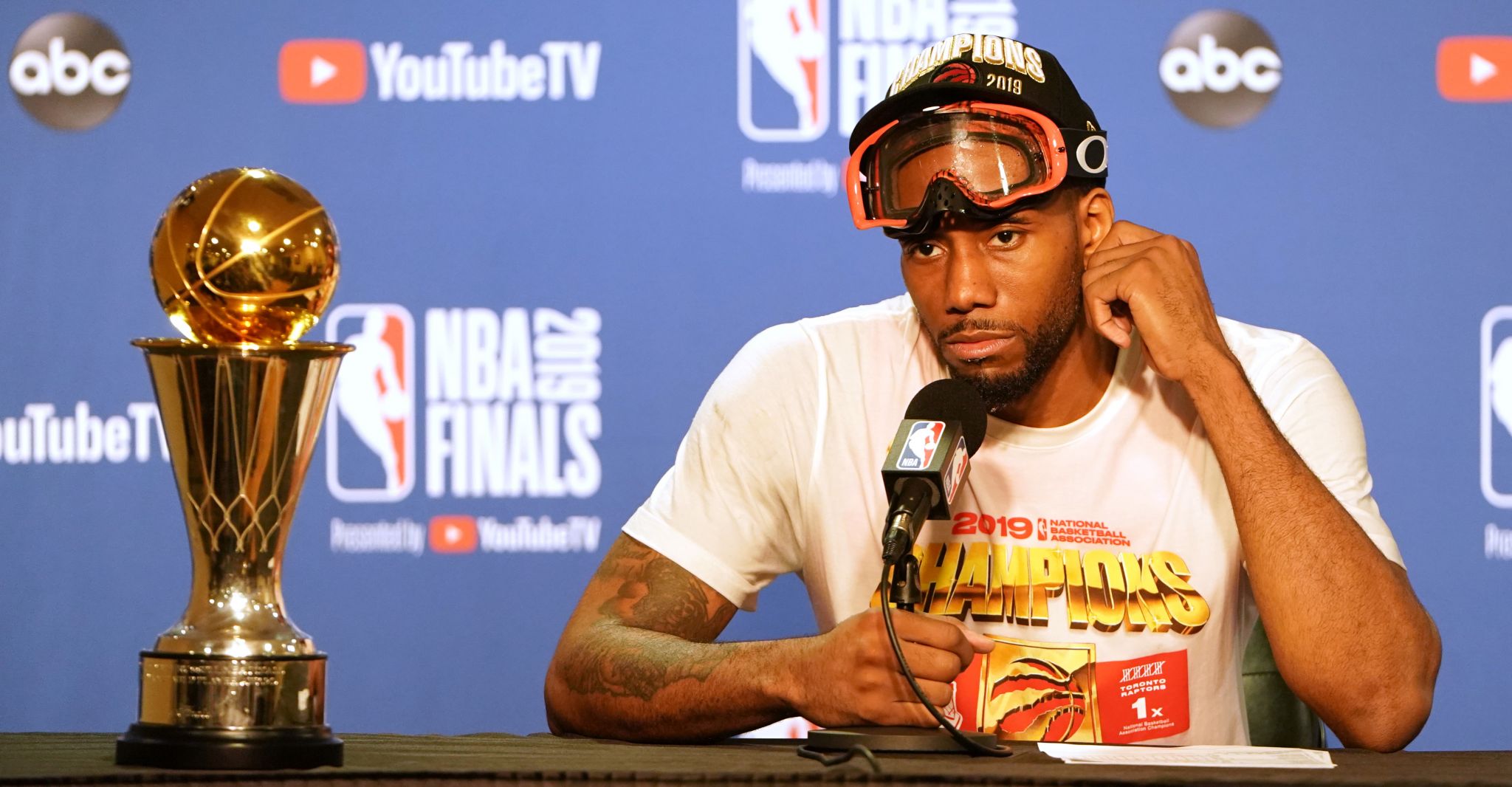 Kawhi with the finals MVP