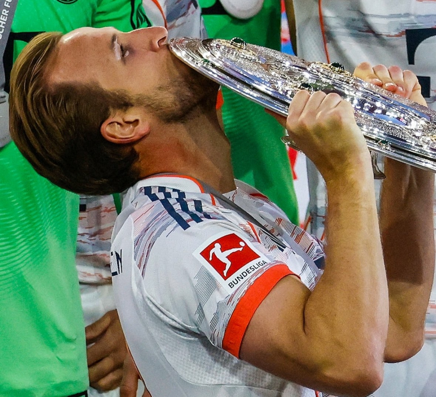 Harry Kane wins the Bundesliga, his first major trophy, at Bayern Munich
