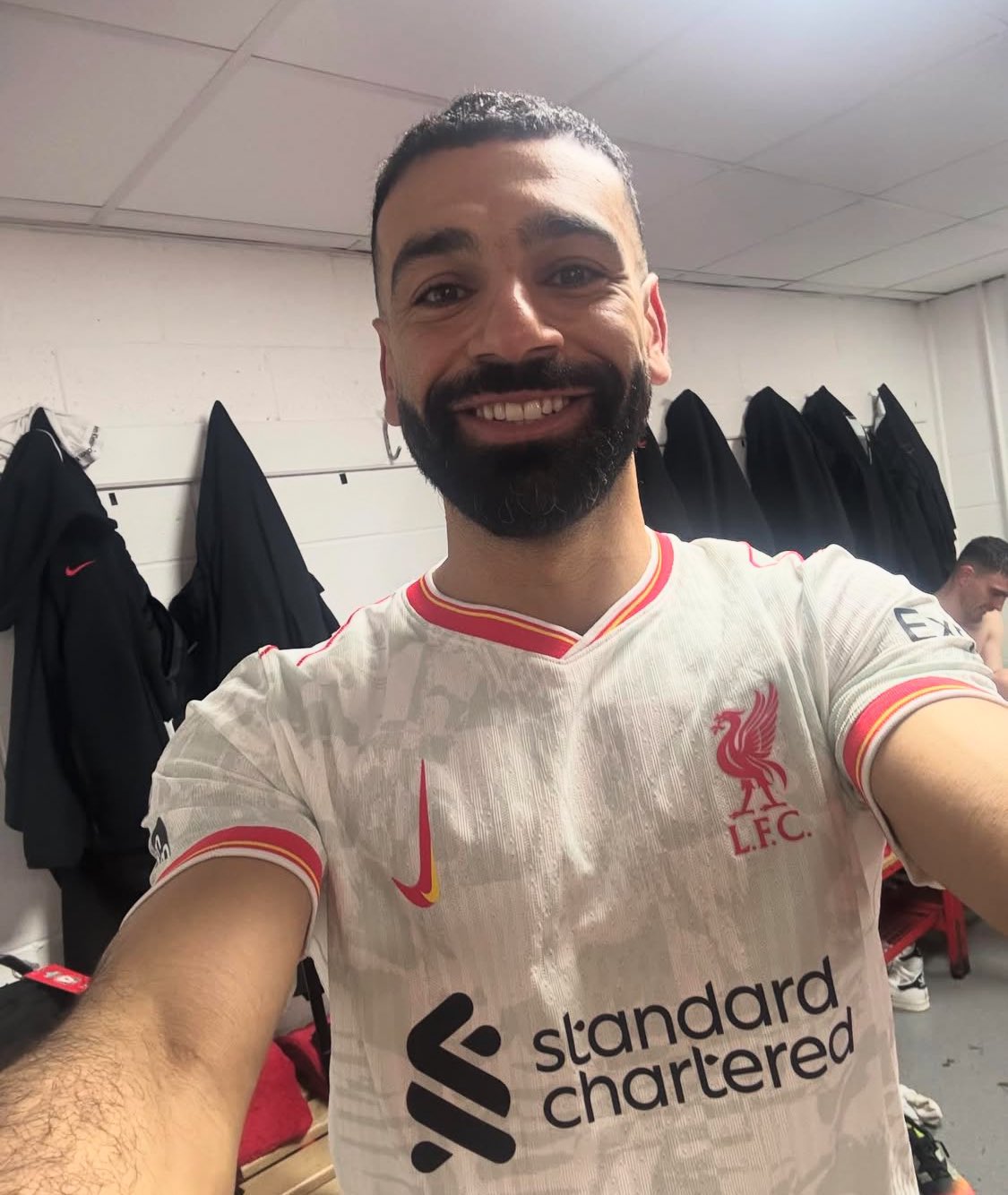 Mohamed Salah rejected a €500M offer from Saudi Arabia and decided to renew his contract with Liverpool/Transfer News Live via X