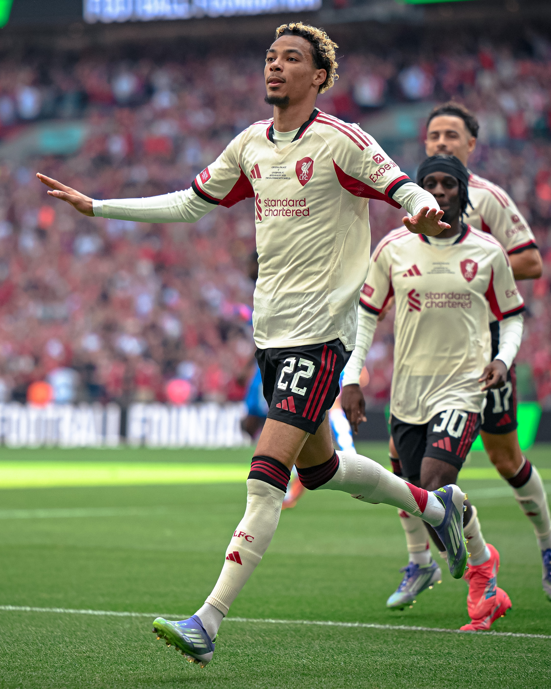 Premier League clubs spent $3.19 billion in the summer 2025 transfer window