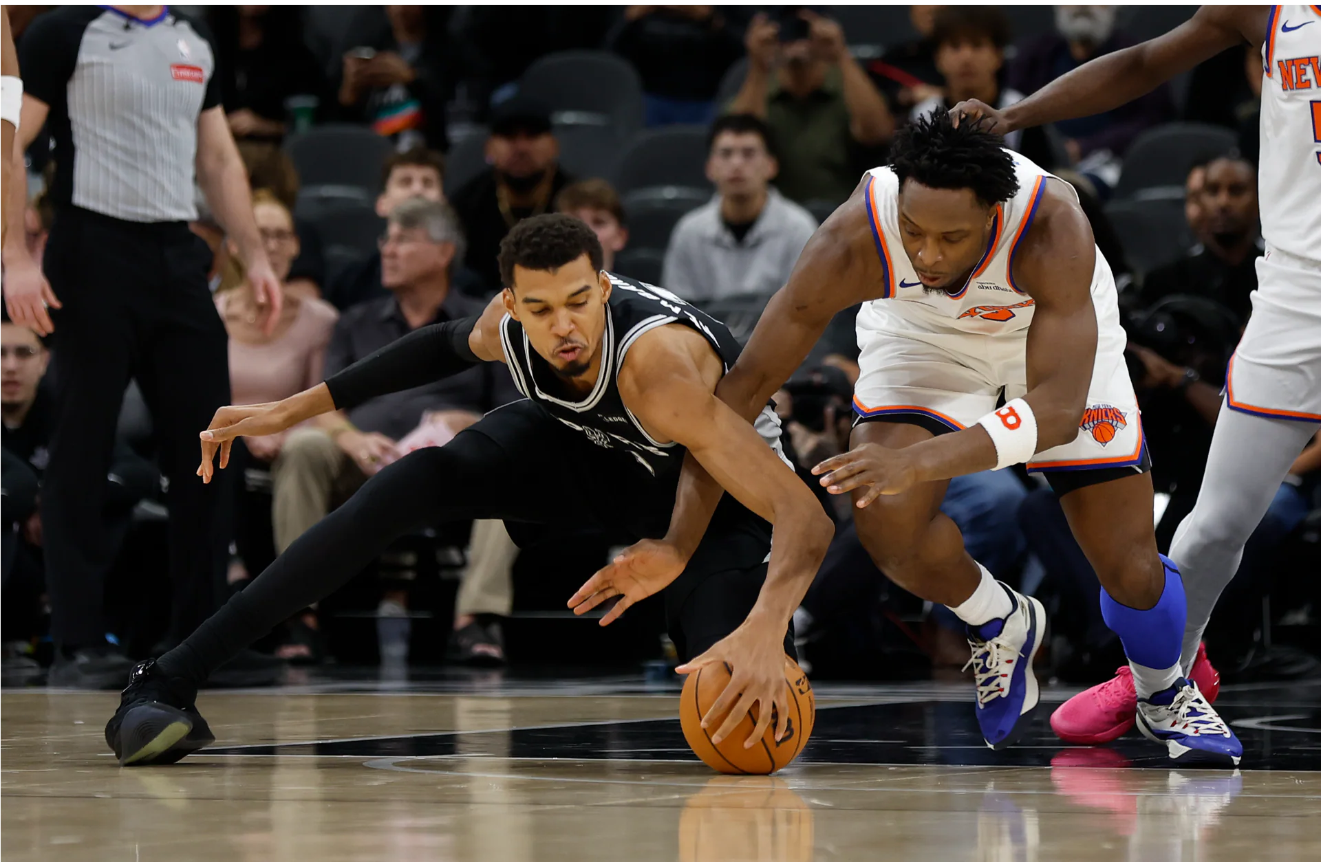 Wemby battling with OG Anunoby