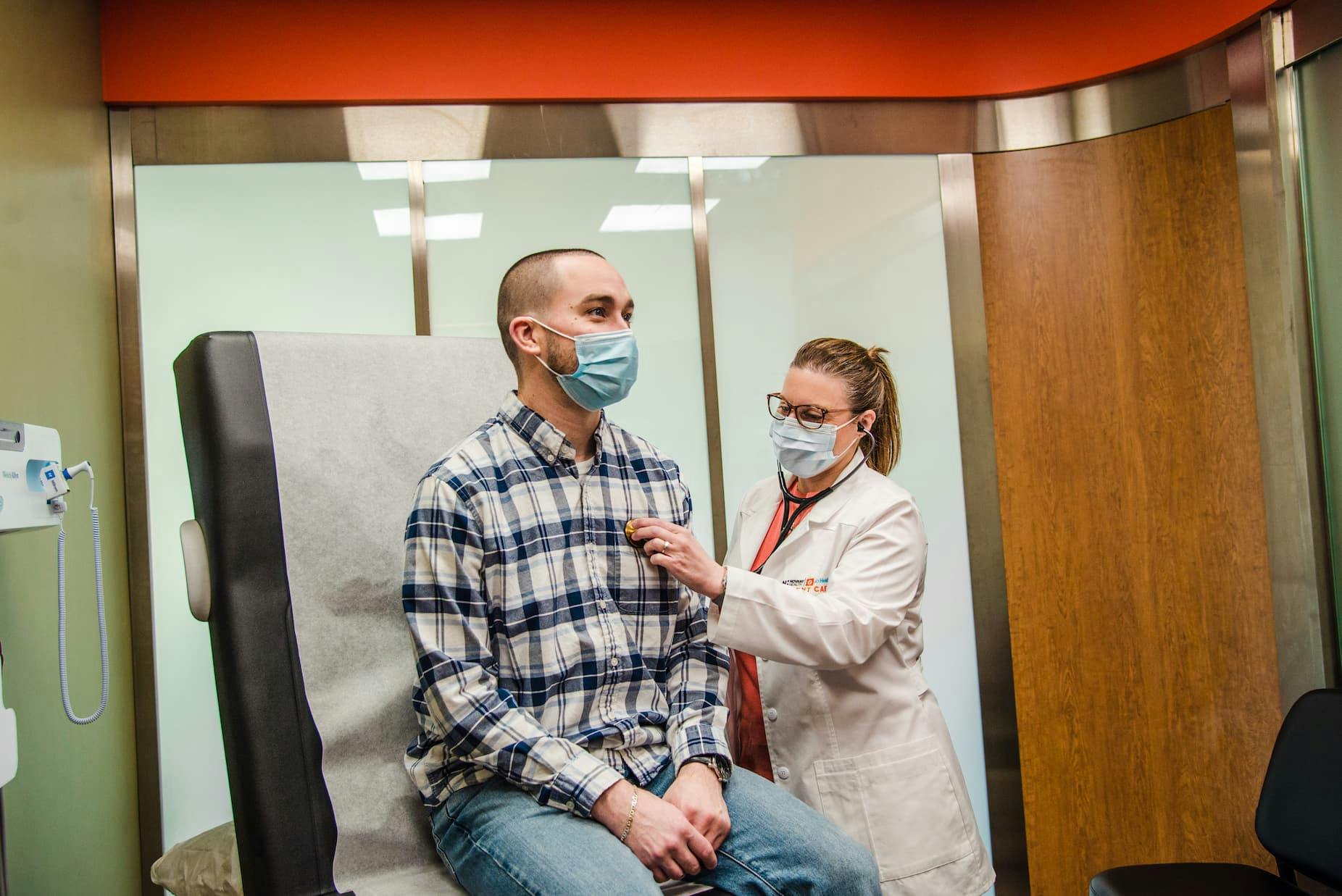 patient receiving care at gohealth urgent care