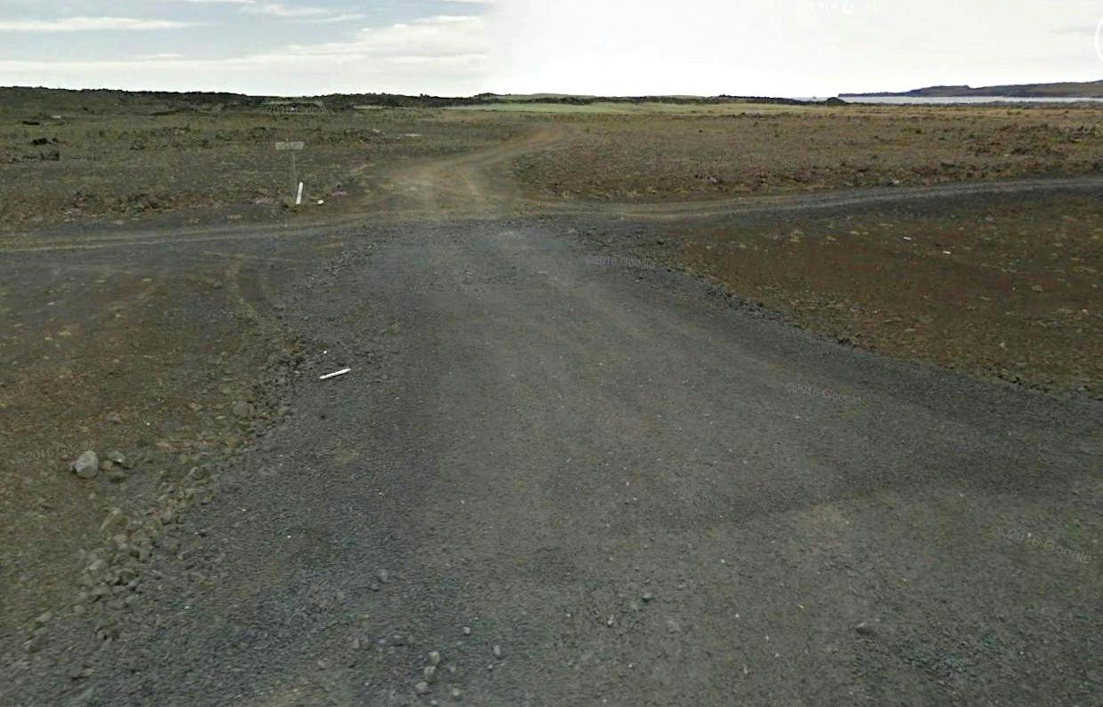 Directions to the natural hot spring Brímketill ín Reykjanes, Iceland