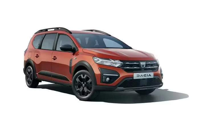 Red Dacia Jogger
