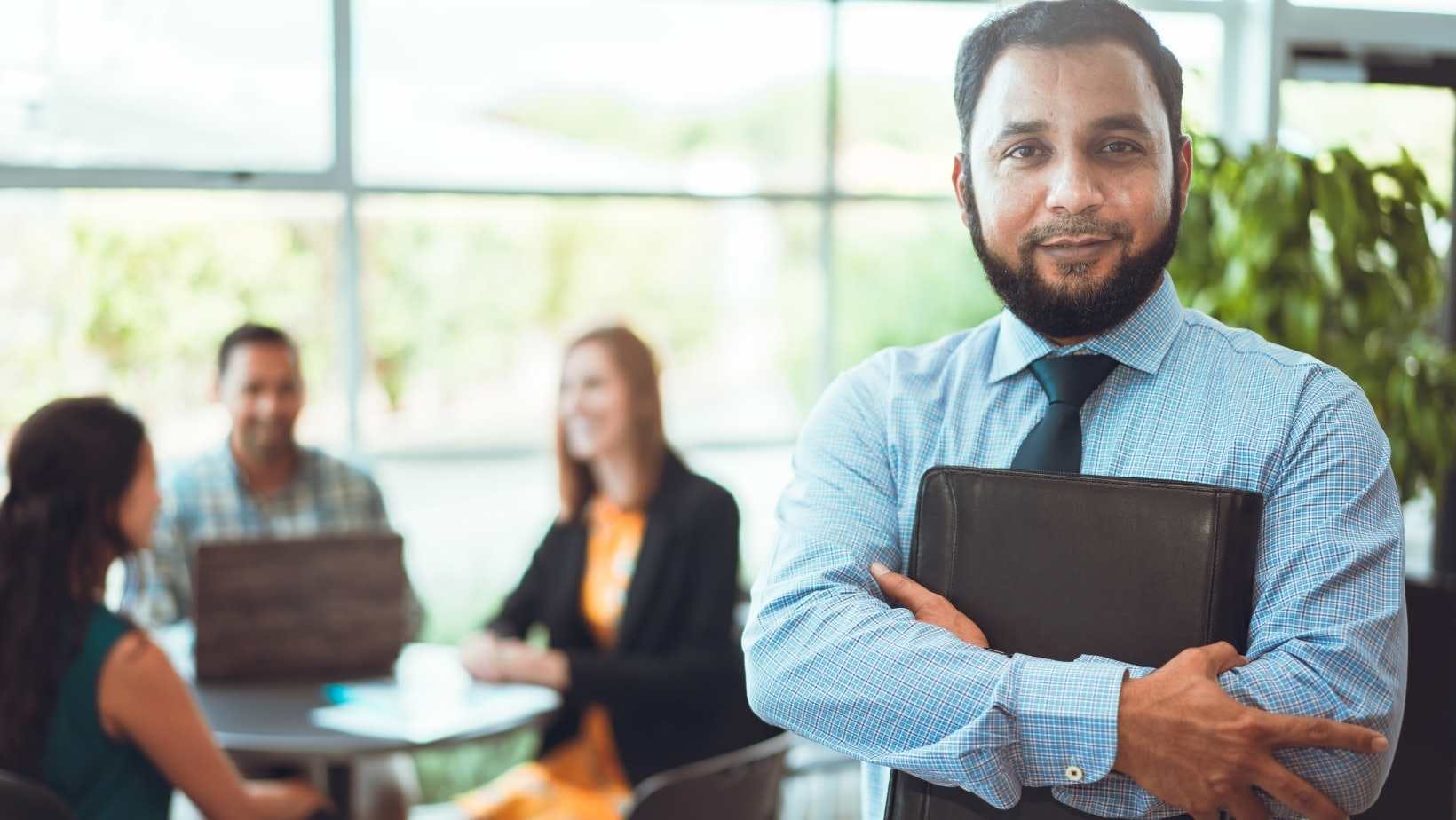 Cómo Hacer un Contrato de Trabajo: Paso a Paso - Maxxa