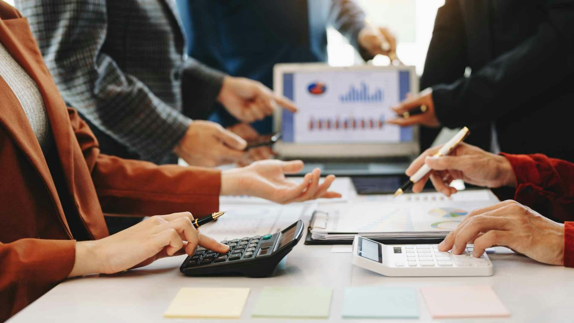 Flujo económico: qué es y en qué se diferencia del flujo de caja financiero