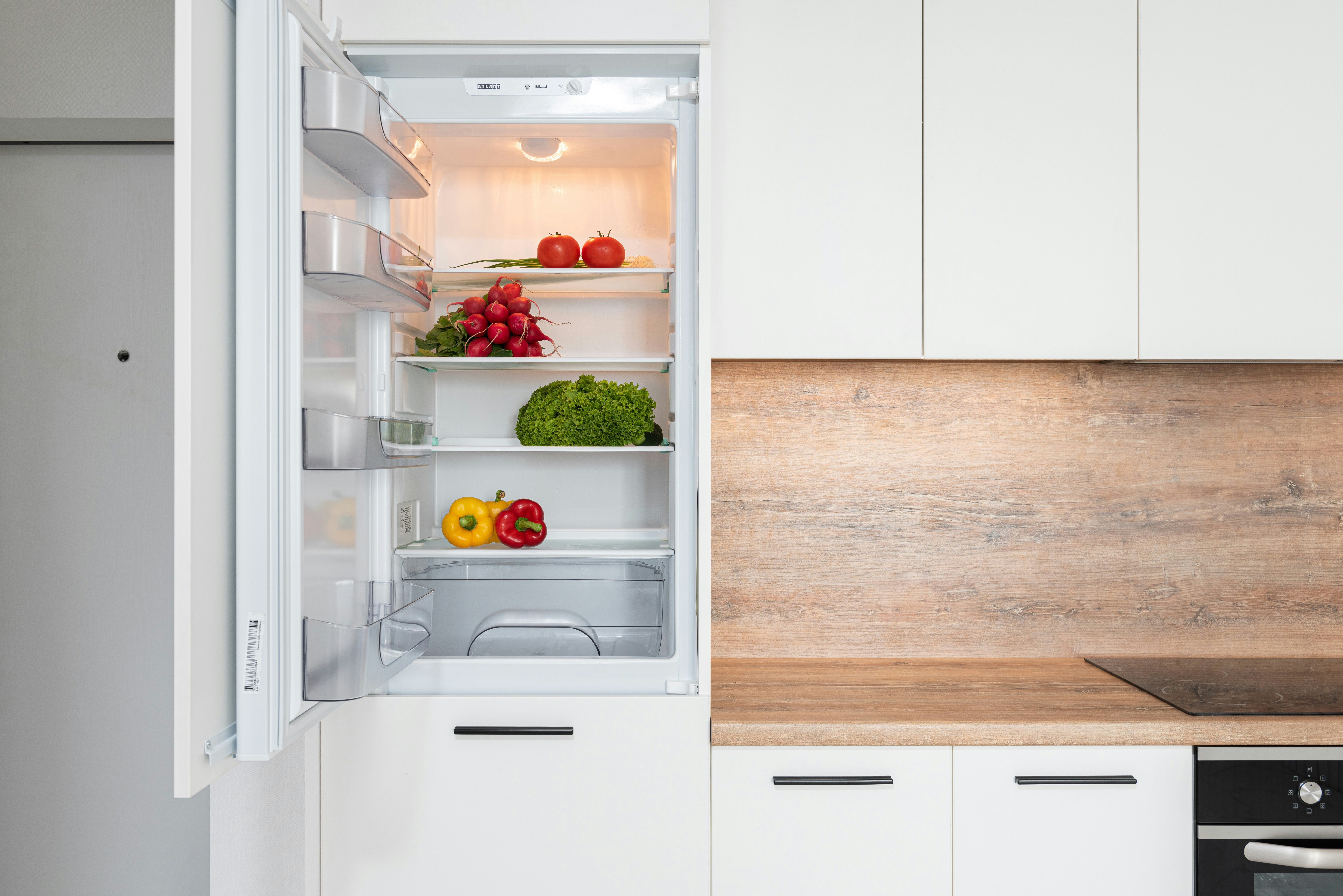 An image of a refrigerator, where you should store your celery juice.
