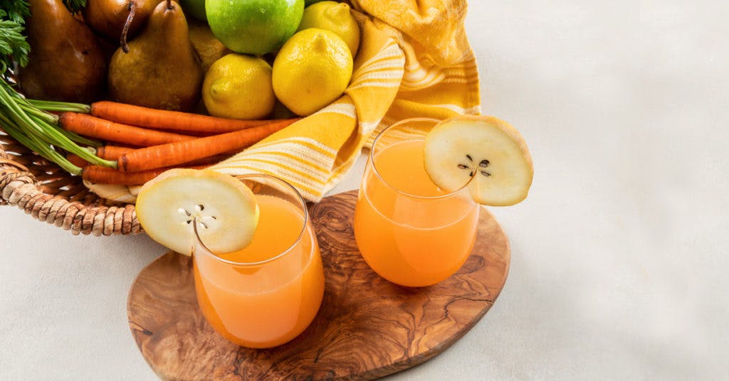 Sweet Pear Juice with Apple & Carrot