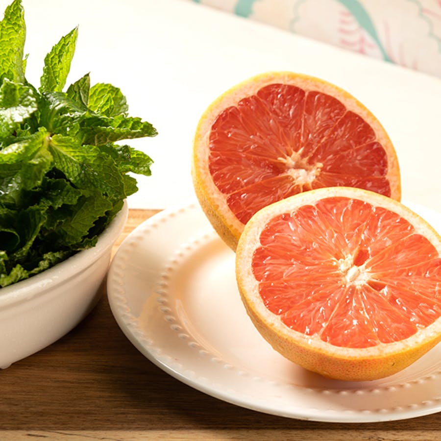 Grapefruit Juice (Recipe & Benefits of Grapefruit) - IzzyCooking