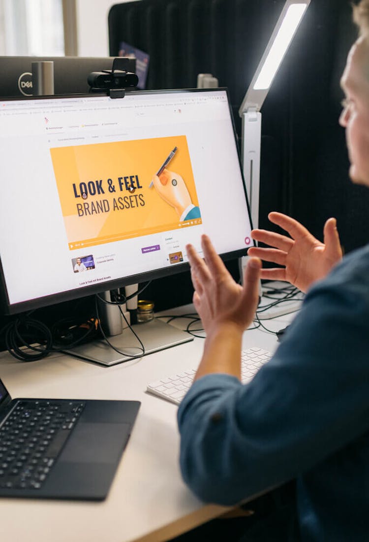 Praxisnahe Weiterbildungen mit Erfahrenen Dozenten