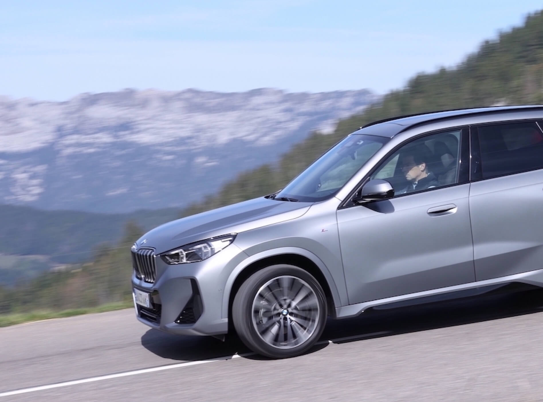 Long and short term rental BMW X1 Virtuo Virtuo