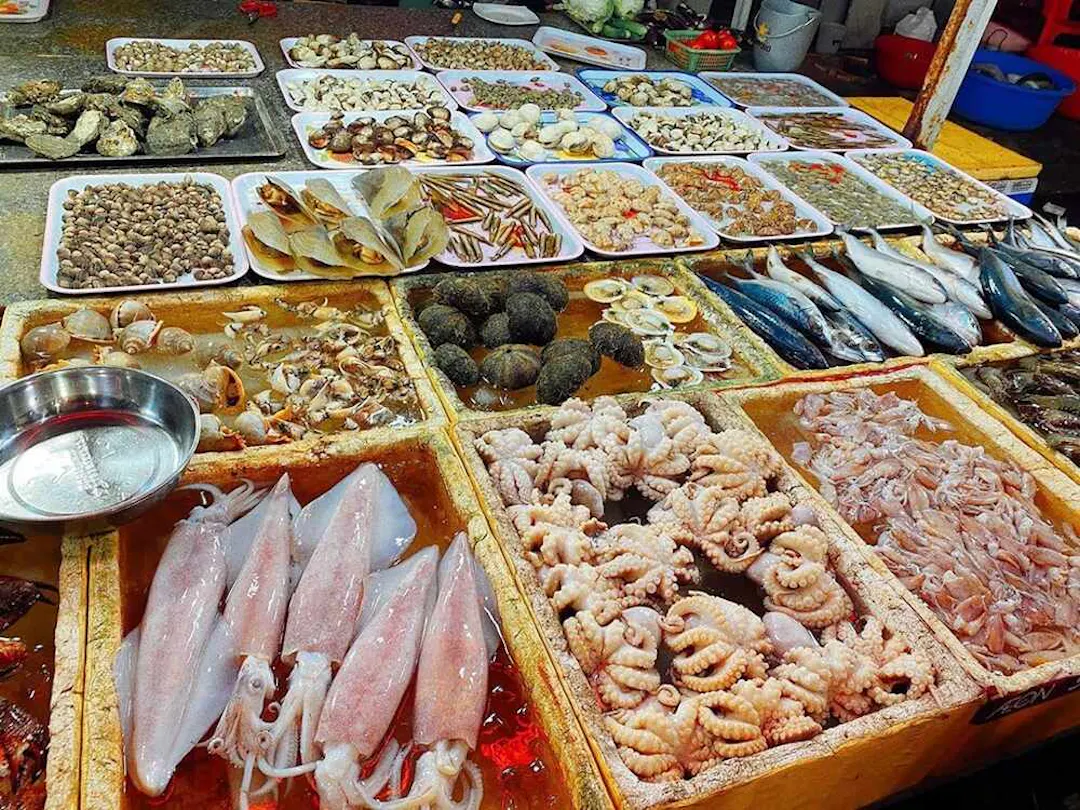Explore Quy Nhon's Seafood Scene