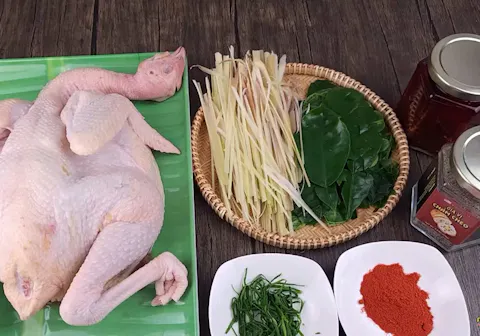 Lemongrass, Garlic & Local Spices