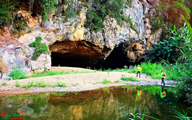 Hang En Cave – Explore One of the World’s Greatest Underground Wonders