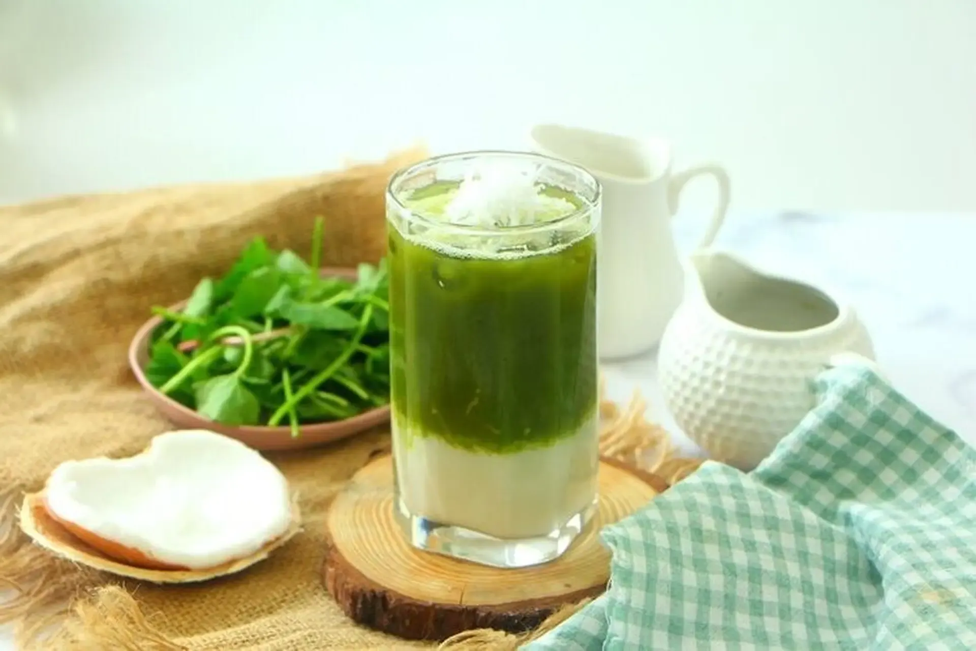 Pennywort Juice Recipe: How to Make Vietnamese Rau Má