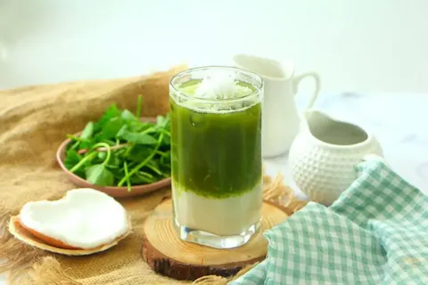 Pennywort Juice Recipe: How to Make Vietnamese Rau Má