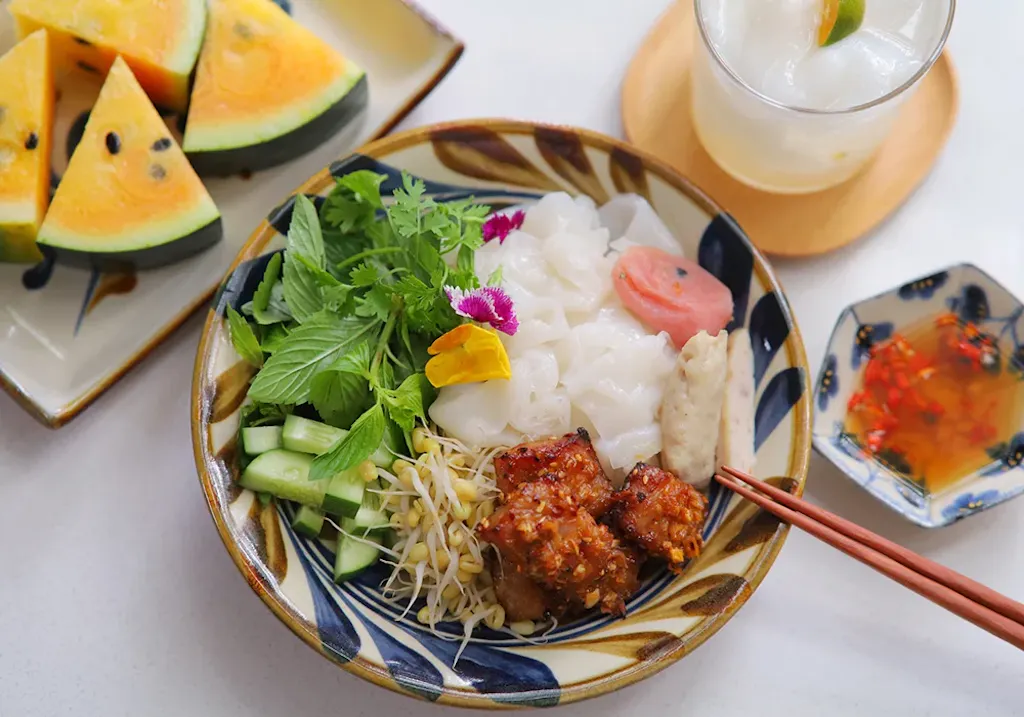 Featured Ingredients in Banh Uot