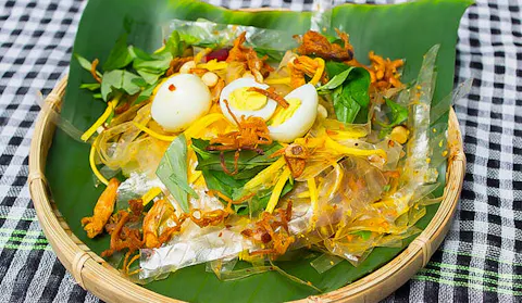 Rice Paper Salad (Bánh Tráng Trộn)