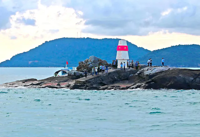 Discover the Untouched Beauty of Hon Khoai Island