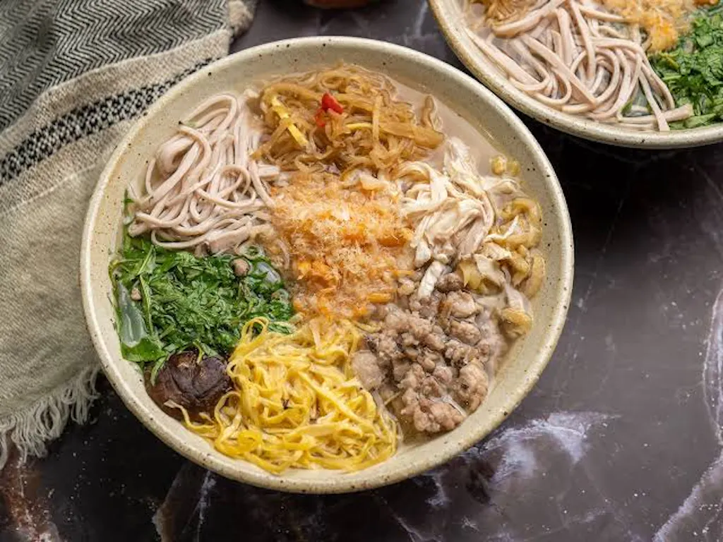 Featured Ingredients in Bun Thang